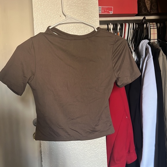 brown top - Picture 2 of 2